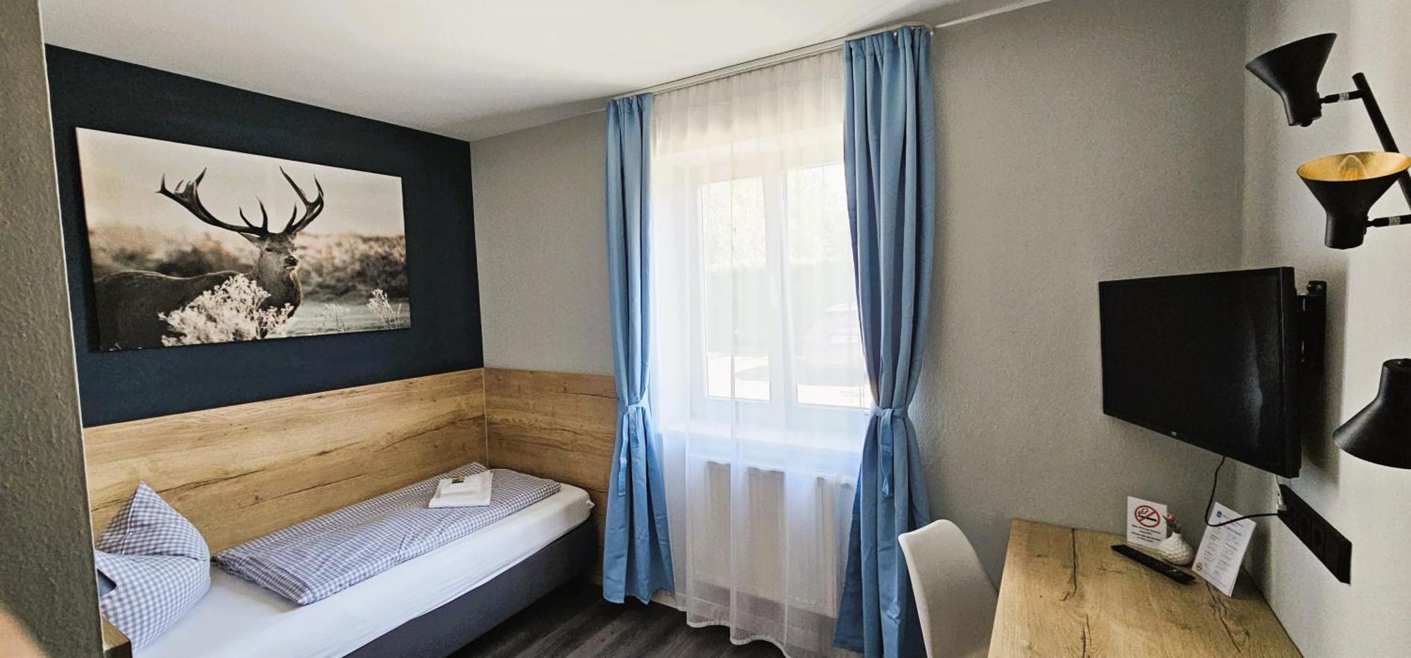 Novitel Pension Pliening - Muenchen Messe Екстериор снимка