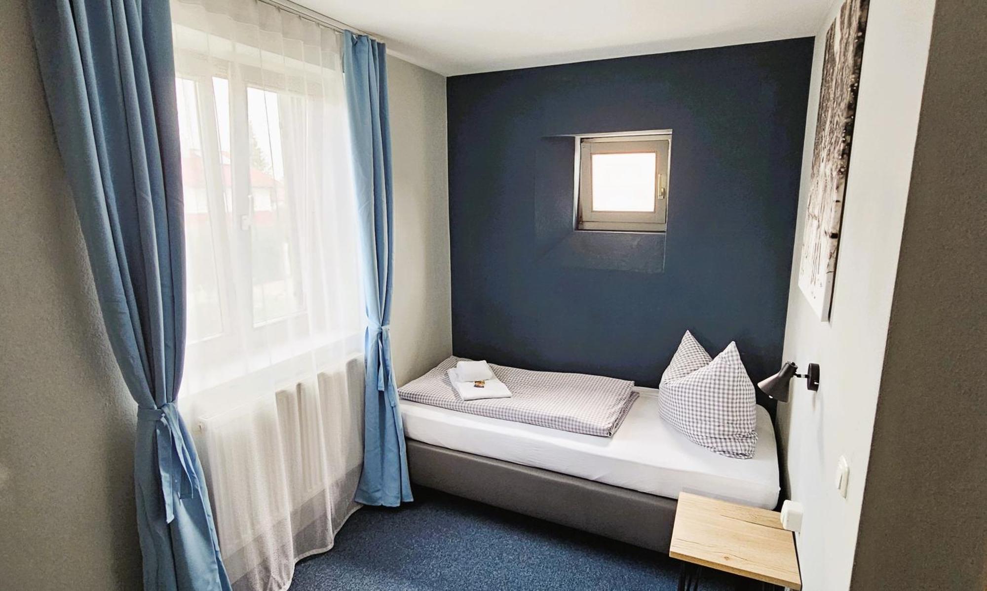 Novitel Pension Pliening - Muenchen Messe Екстериор снимка