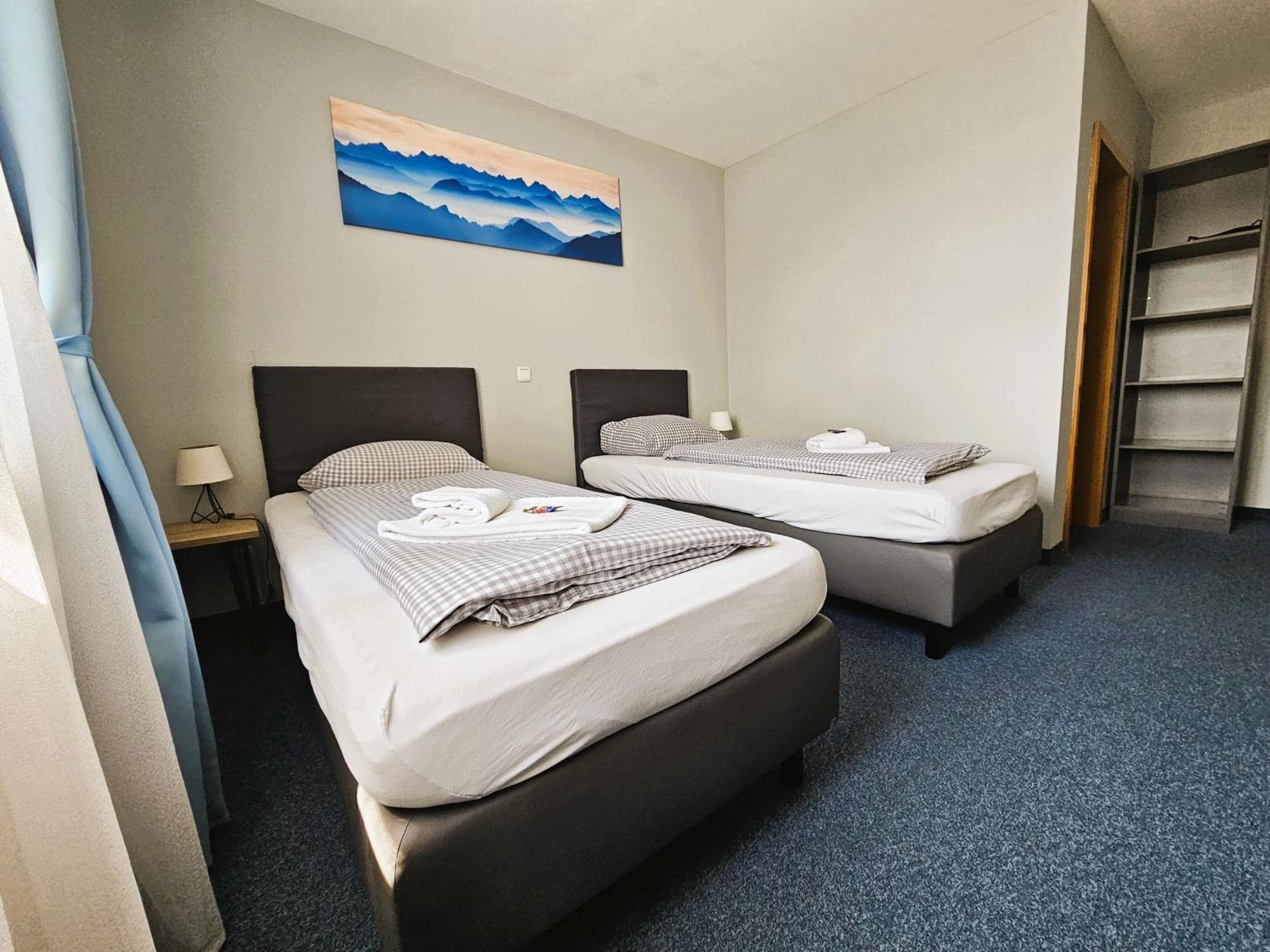 Novitel Pension Pliening - Muenchen Messe Екстериор снимка